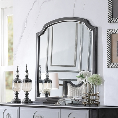House Beatrice Mirror