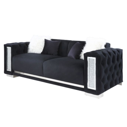 Trislar Sofa with 4 Pillows (Same Lv01397)