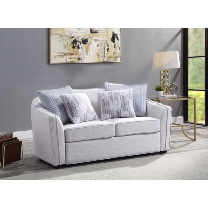 Mahler II Loveseat with 4 Pillows