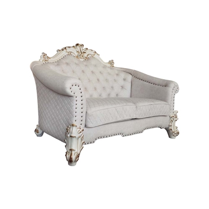 Vendome II Loveseat with 4 Pillows