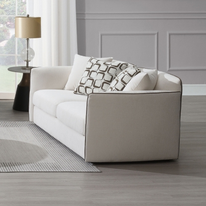 Yolanda Loveseat with 4 Pillows